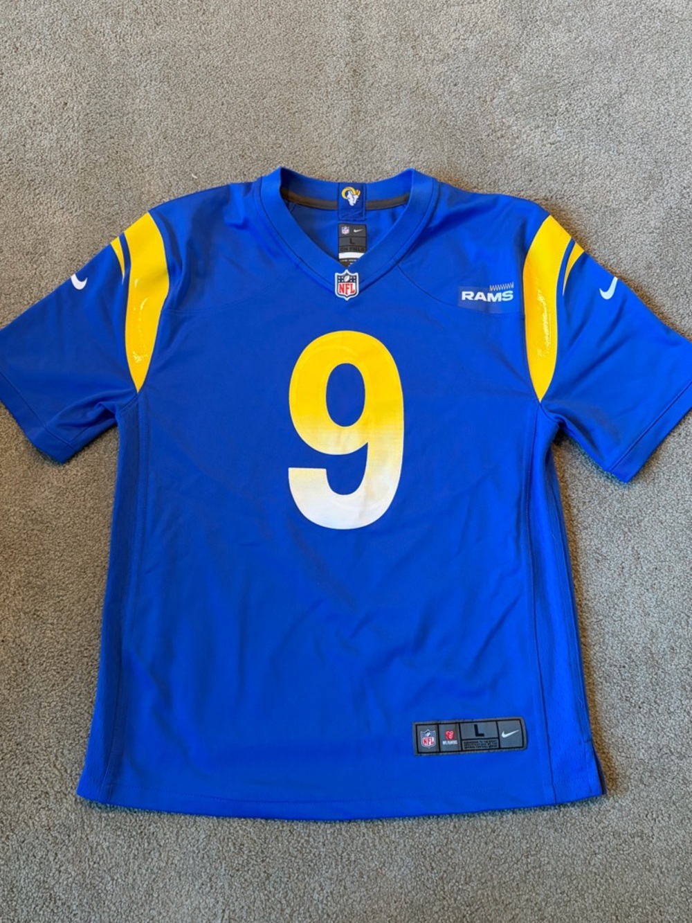 Nike NFL Los Angeles Rams Matthew Stafford Jersey 
Youth/Kids Boys Size L